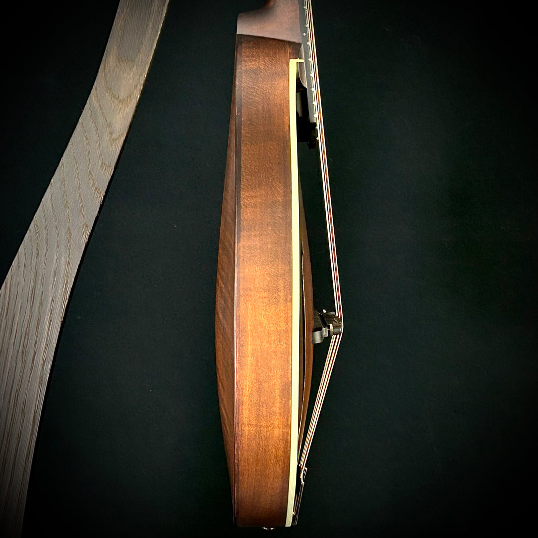 Eastman MDO305 - Octave Mandolin