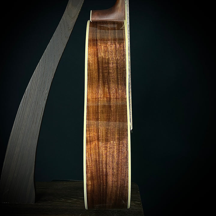 Eastman AC422CE LTD - KOA