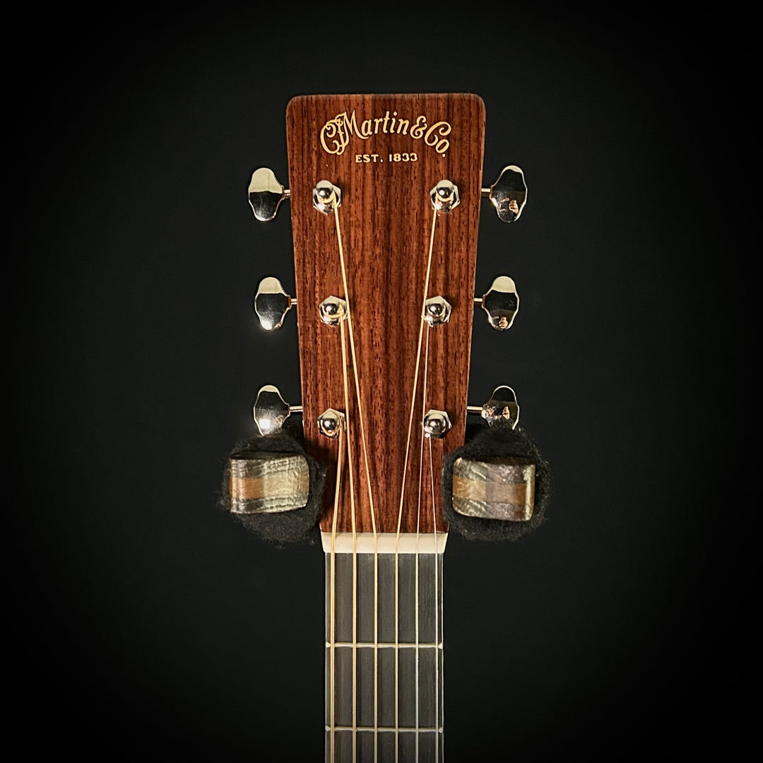 Martin 000-EC 30th Anniversary LTD
