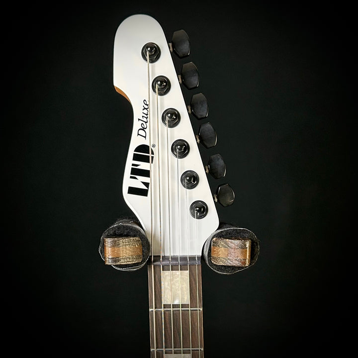 LTD XJ-HT Snow White