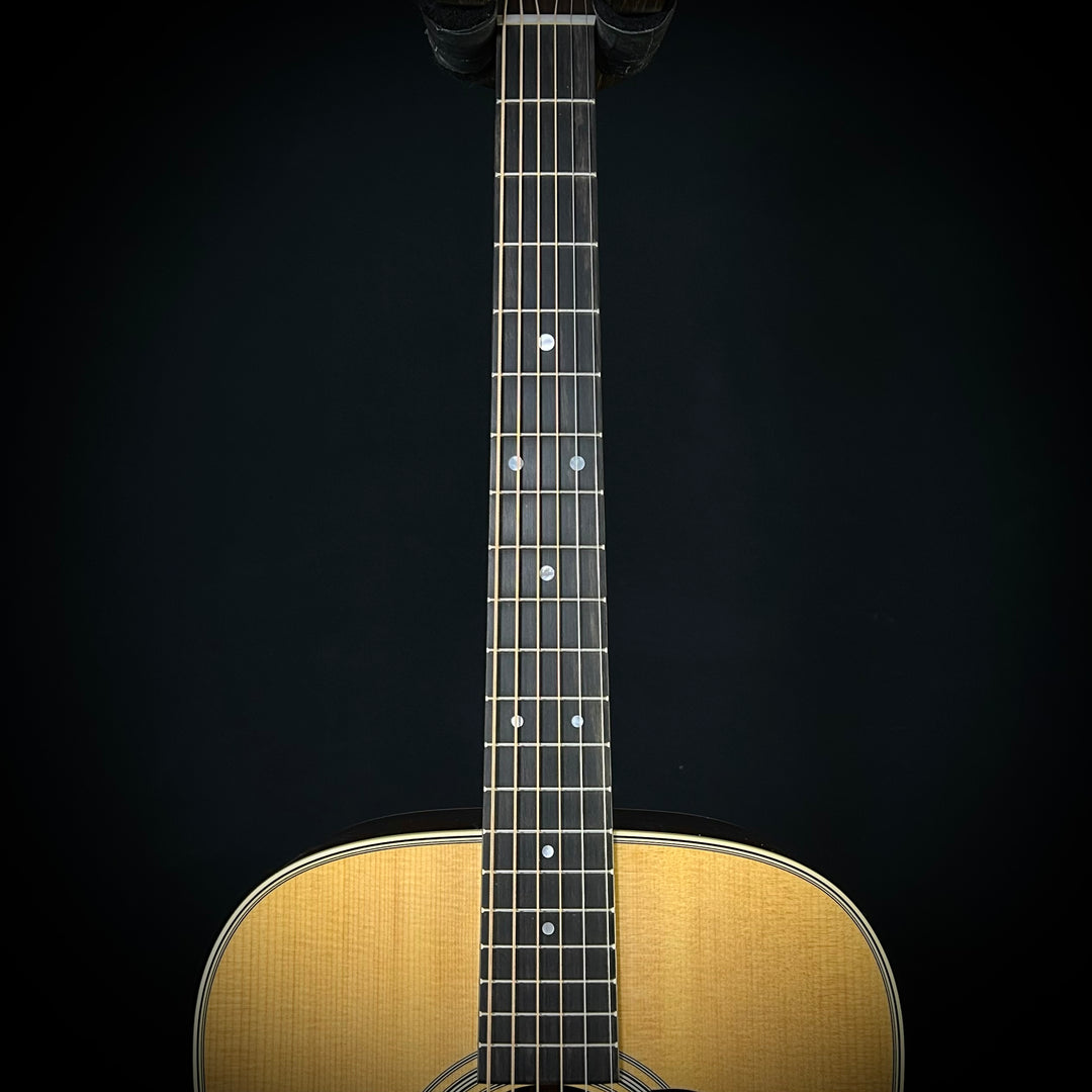 Martin D-28