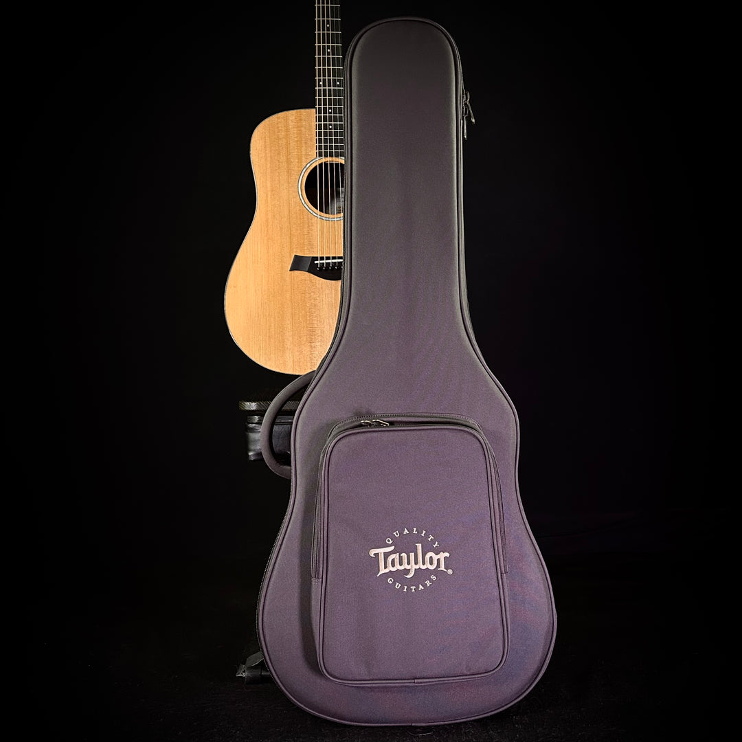 Taylor 210CE Plus