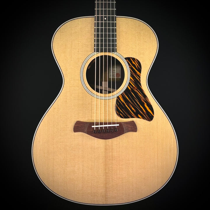 Taylor Gold Label 712E