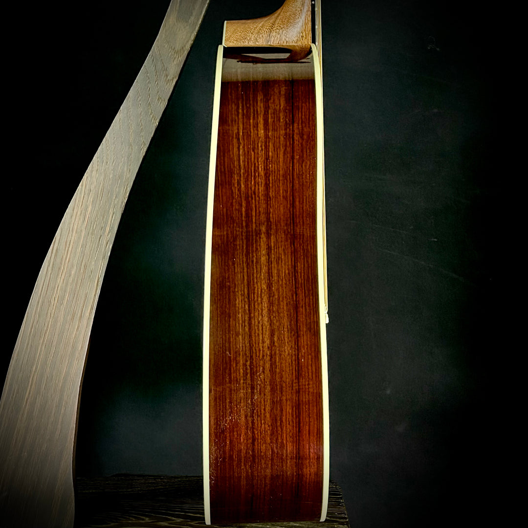 Martin D-28 - Billy Strings