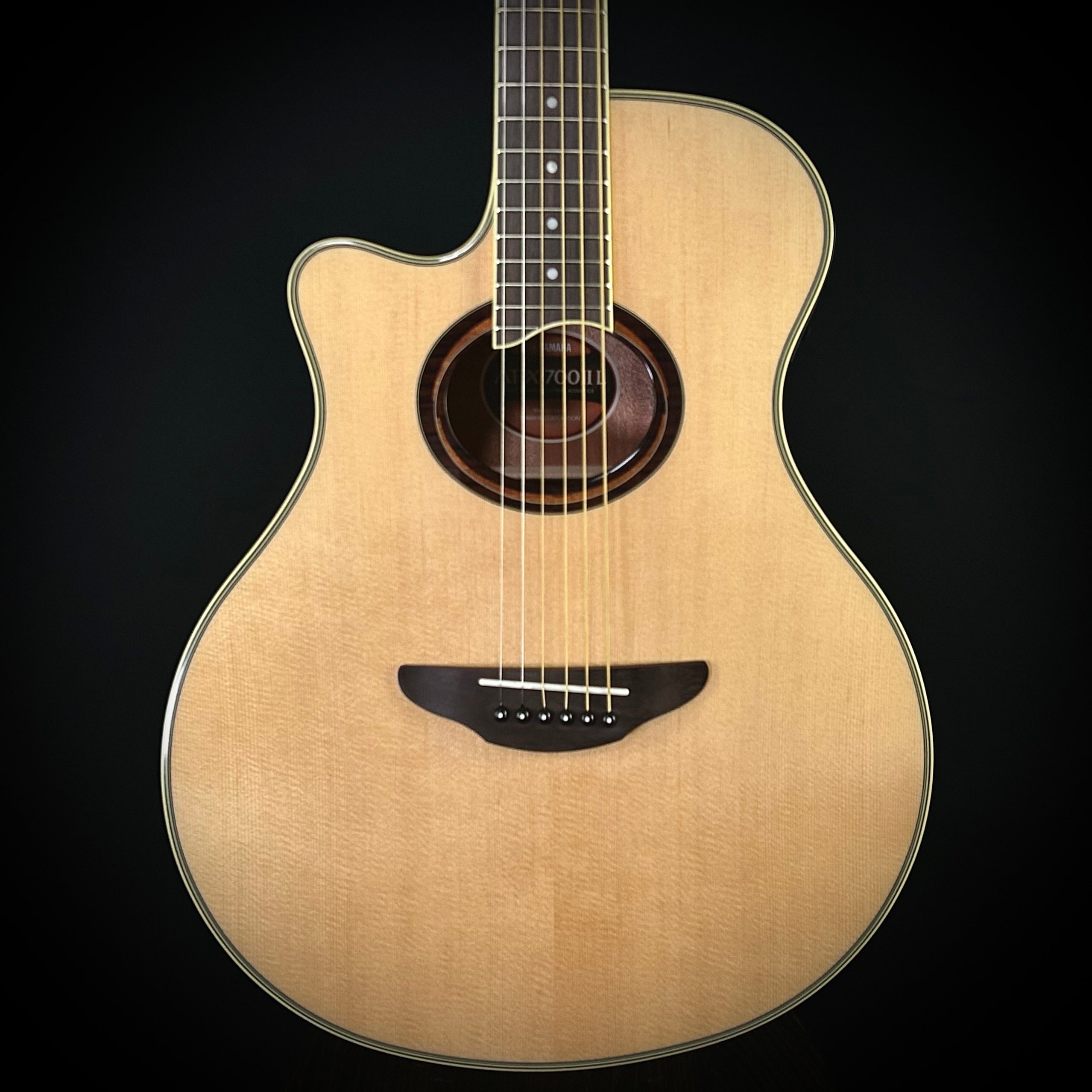 Yamaha APX 700II LEFTY – Music Villa MT