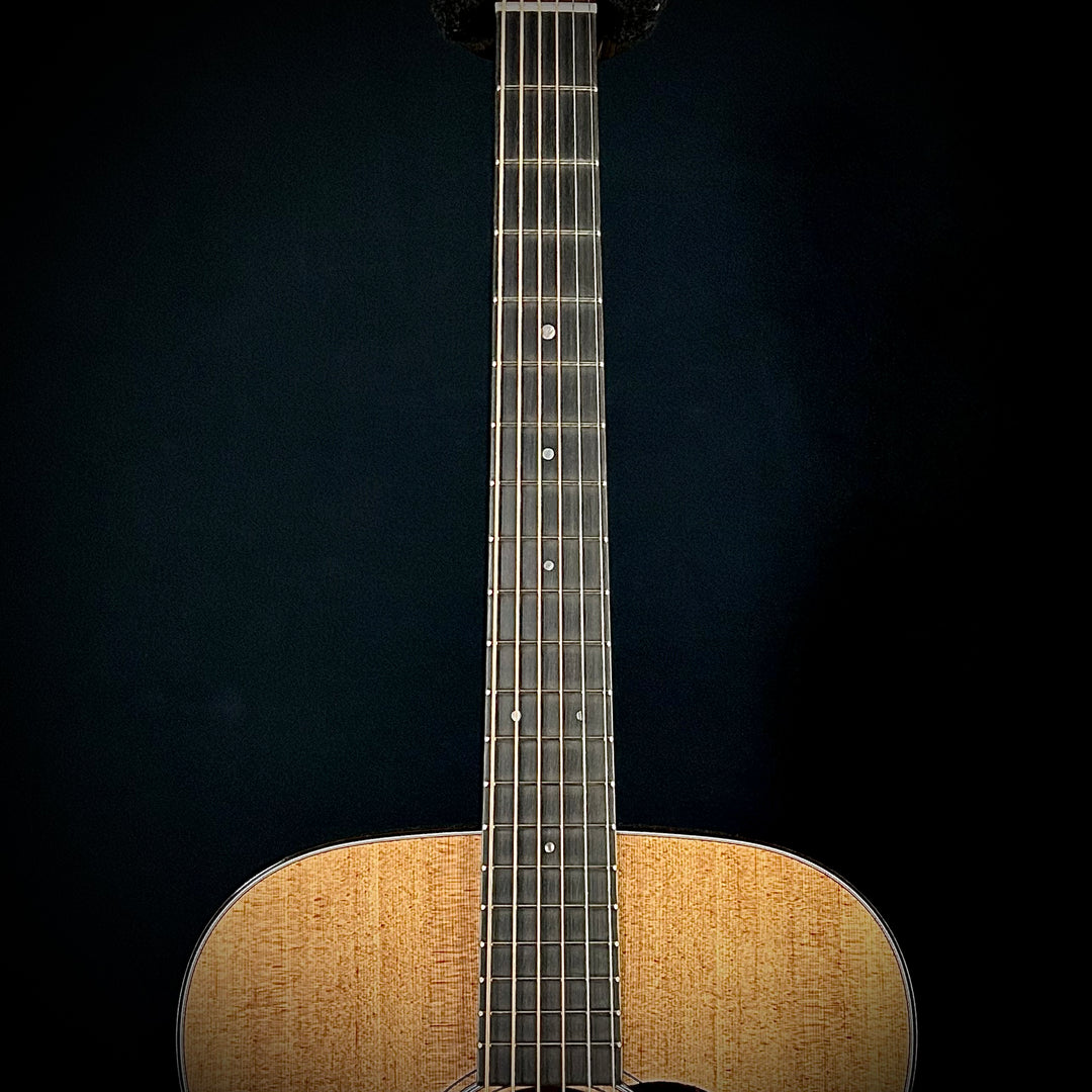 Martin Music Villa CS 18 Style, Jumbo - Bastogne Walnut