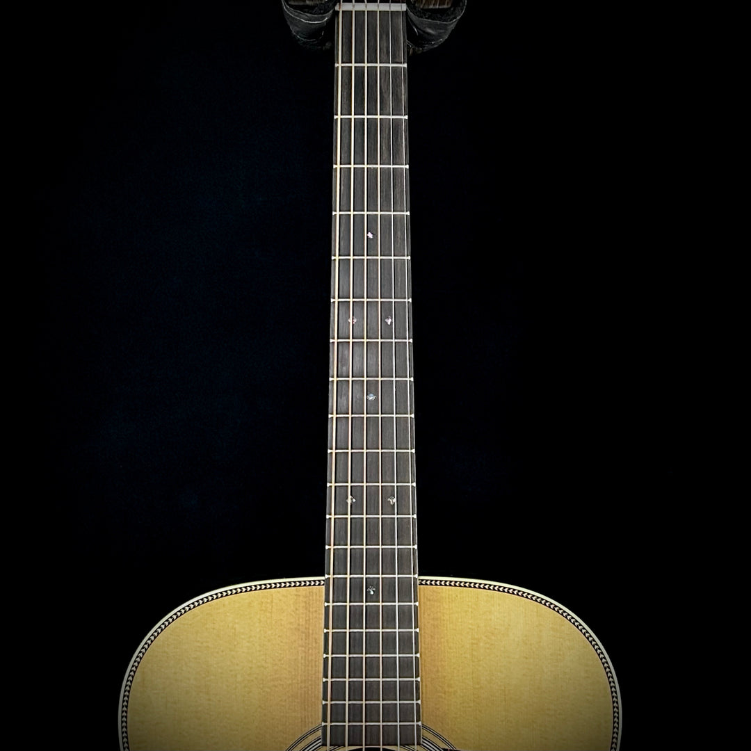Martin 000-28