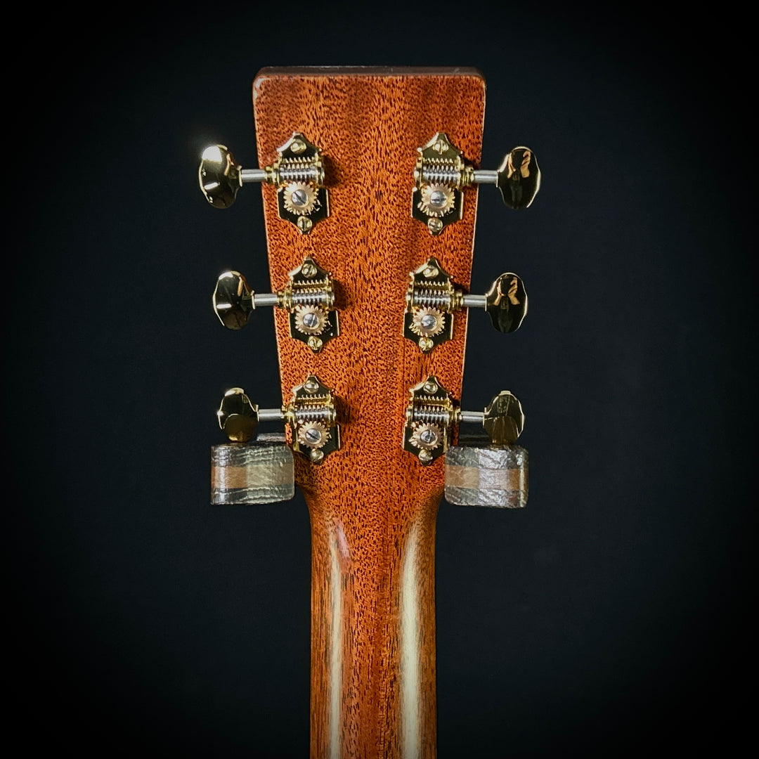 Martin D-18 - Modern Deluxe