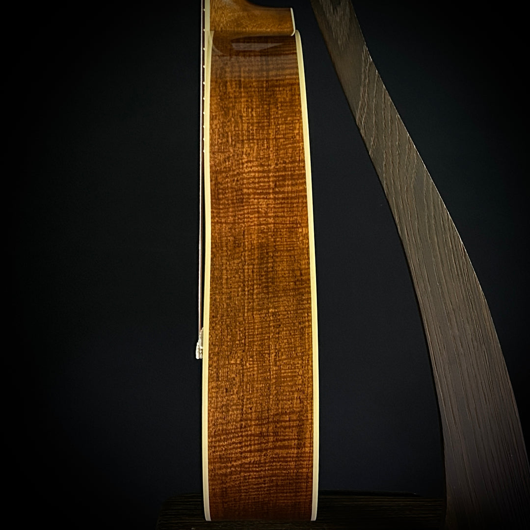 Martin MV Custom Shop 0 12-Fret - Flamed Mahogany