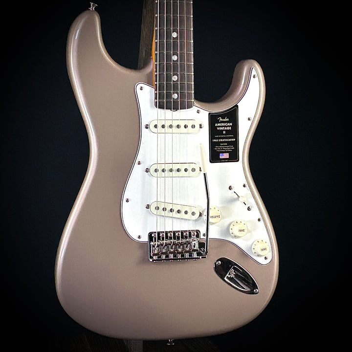 Fender American Vintage II 1965 Stratocaster