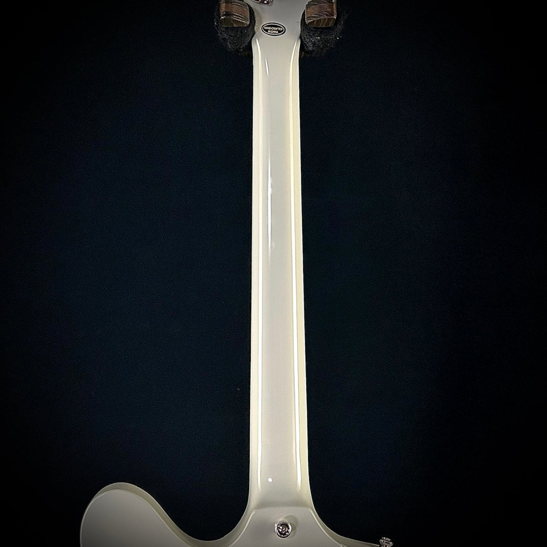 Epiphone Inspired by Gibson Custom ‘63 Firebird V Reissue with Maestro