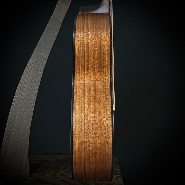 Eastman AC222CE