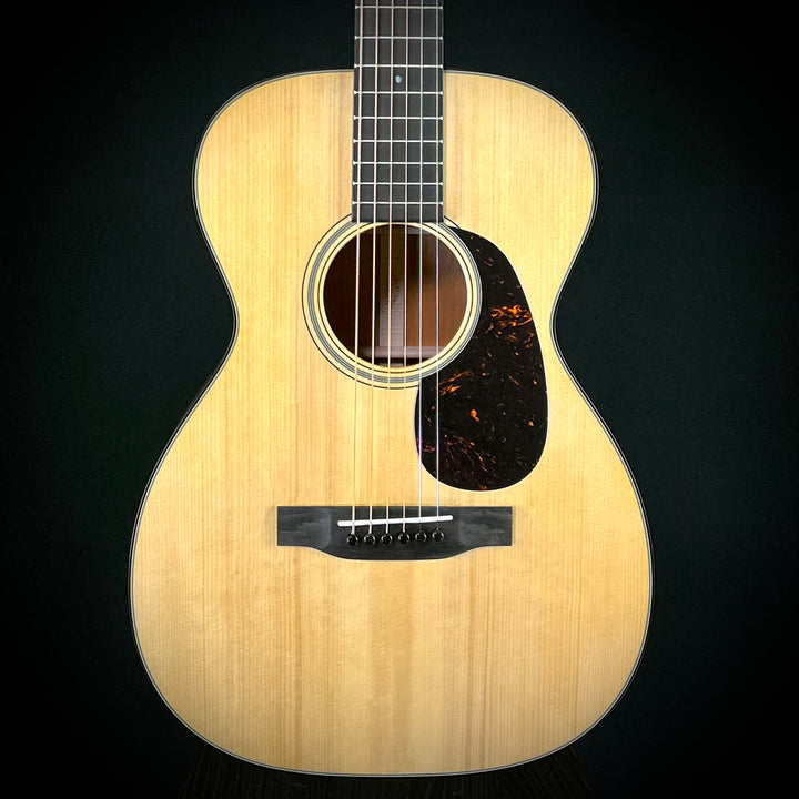 Martin Custom LTD 0-18 - Adirondack Top
