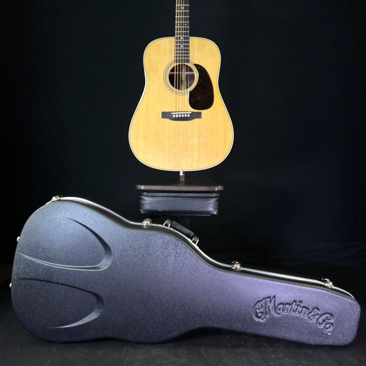 Martin D-28