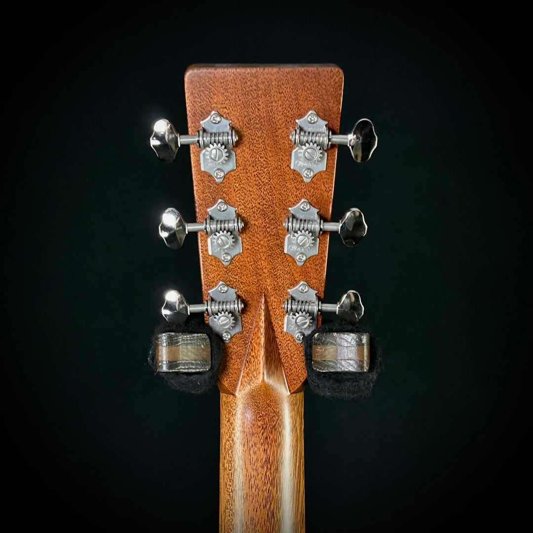 Martin Custom Shop 28 Style, Dreadnought Short Scale 1 3/4"