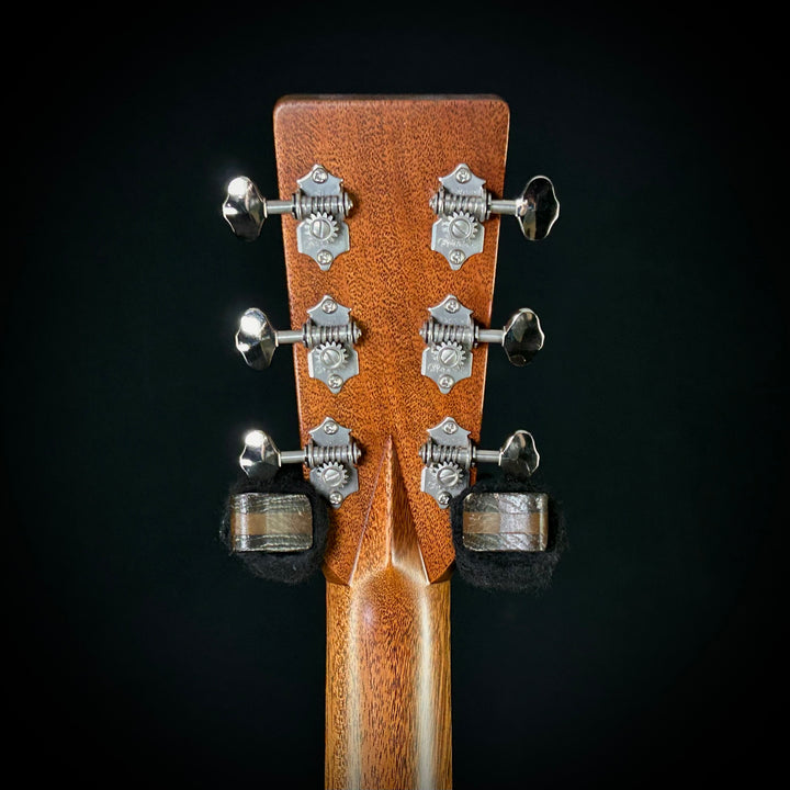 Martin Custom Shop 28 Style, Dreadnought Short Scale 1 3/4"