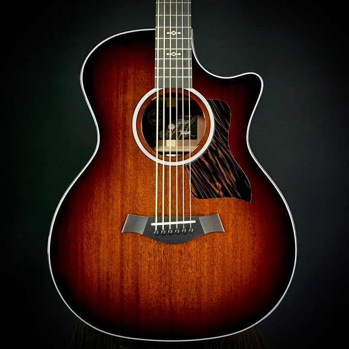 Taylor MV Custom Baritone-6 - Grand Auditorium