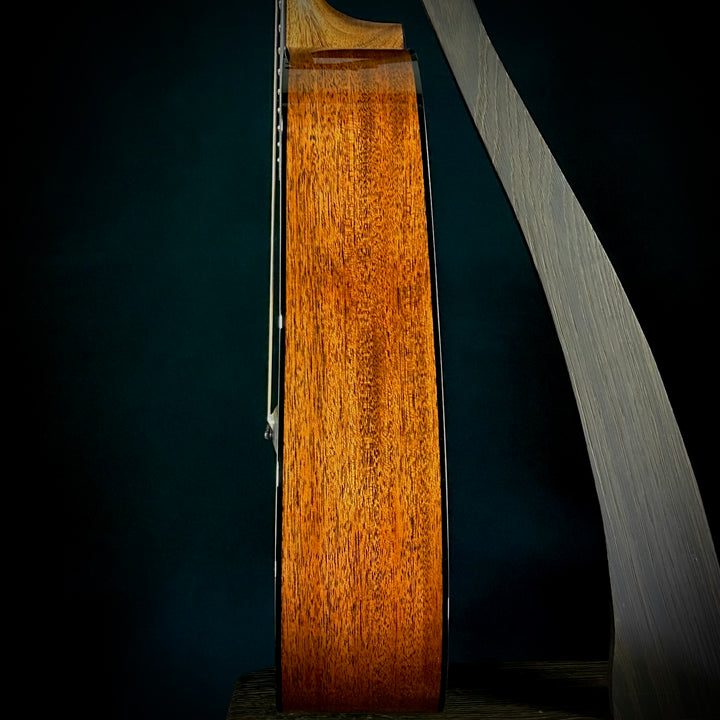 Martin D-18