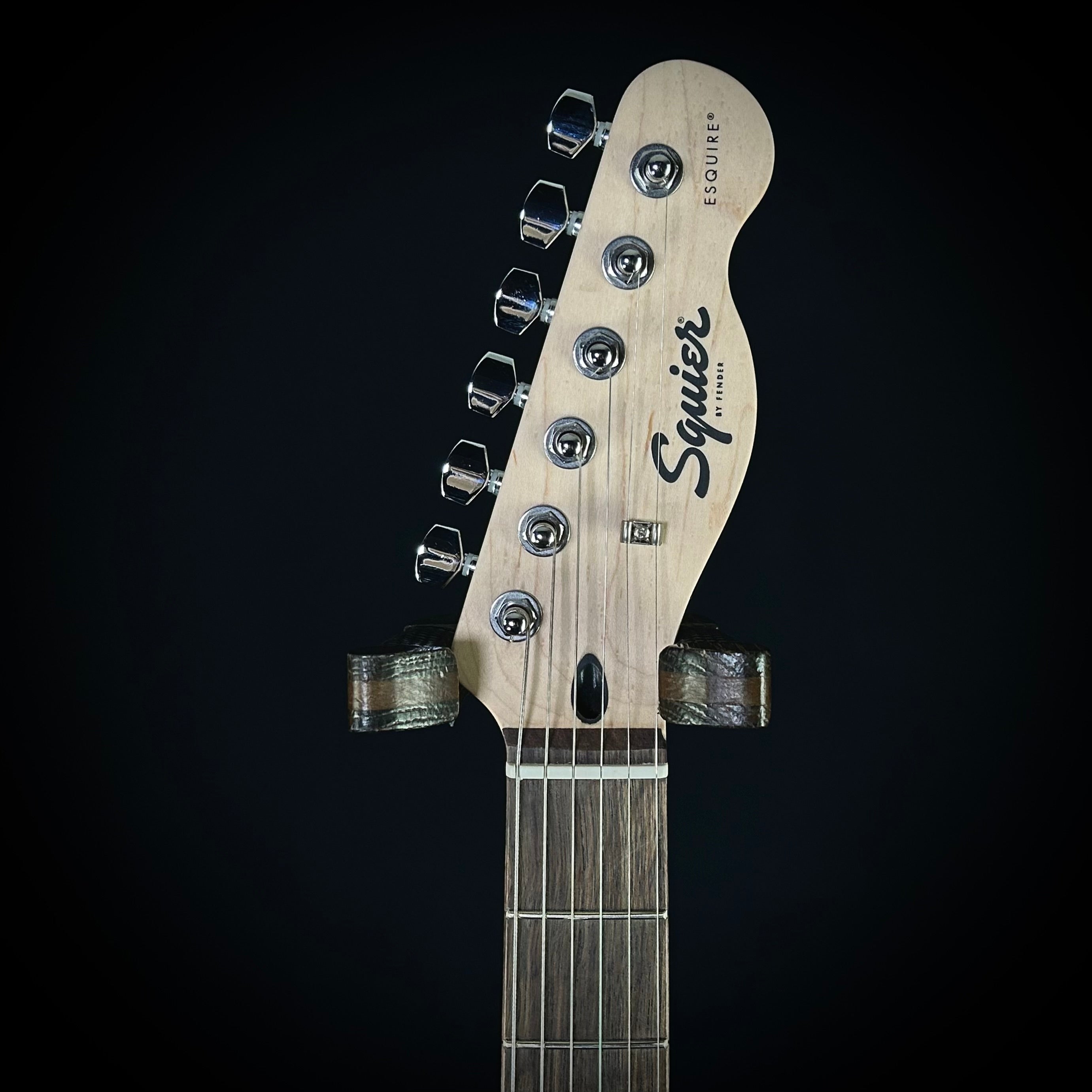 Squier Sonic Esquire H – Music Villa MT