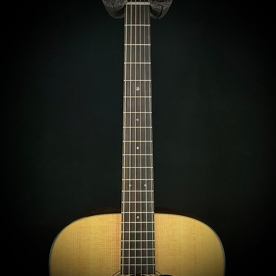 Martin D-18