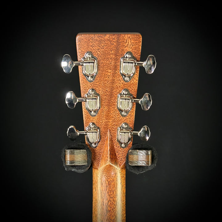 Martin D-28 - Billy Strings