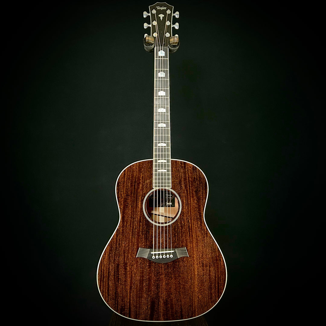 Taylor Custom Grand Pacific - Mahogany