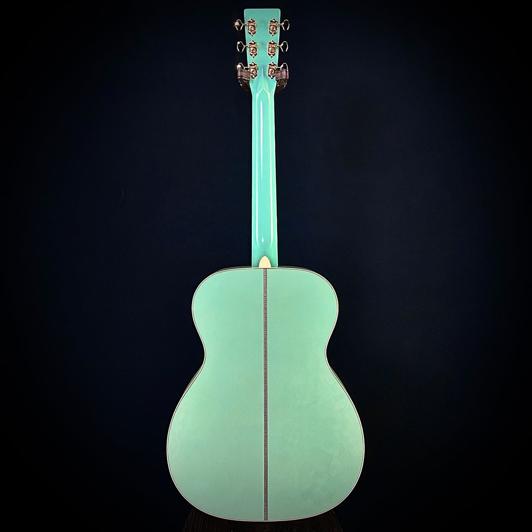 Martin Music Villa OM Quilted Maple - Translucent Teal