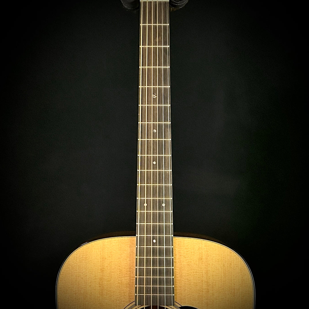 Martin D-18