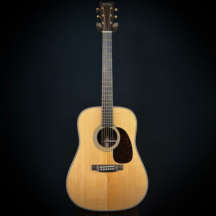 Martin D-28 Modern Deluxe