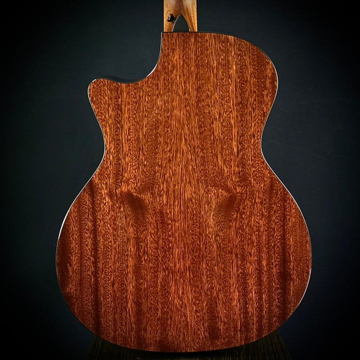 Taylor MV Custom Baritone - Grand Auditorium
