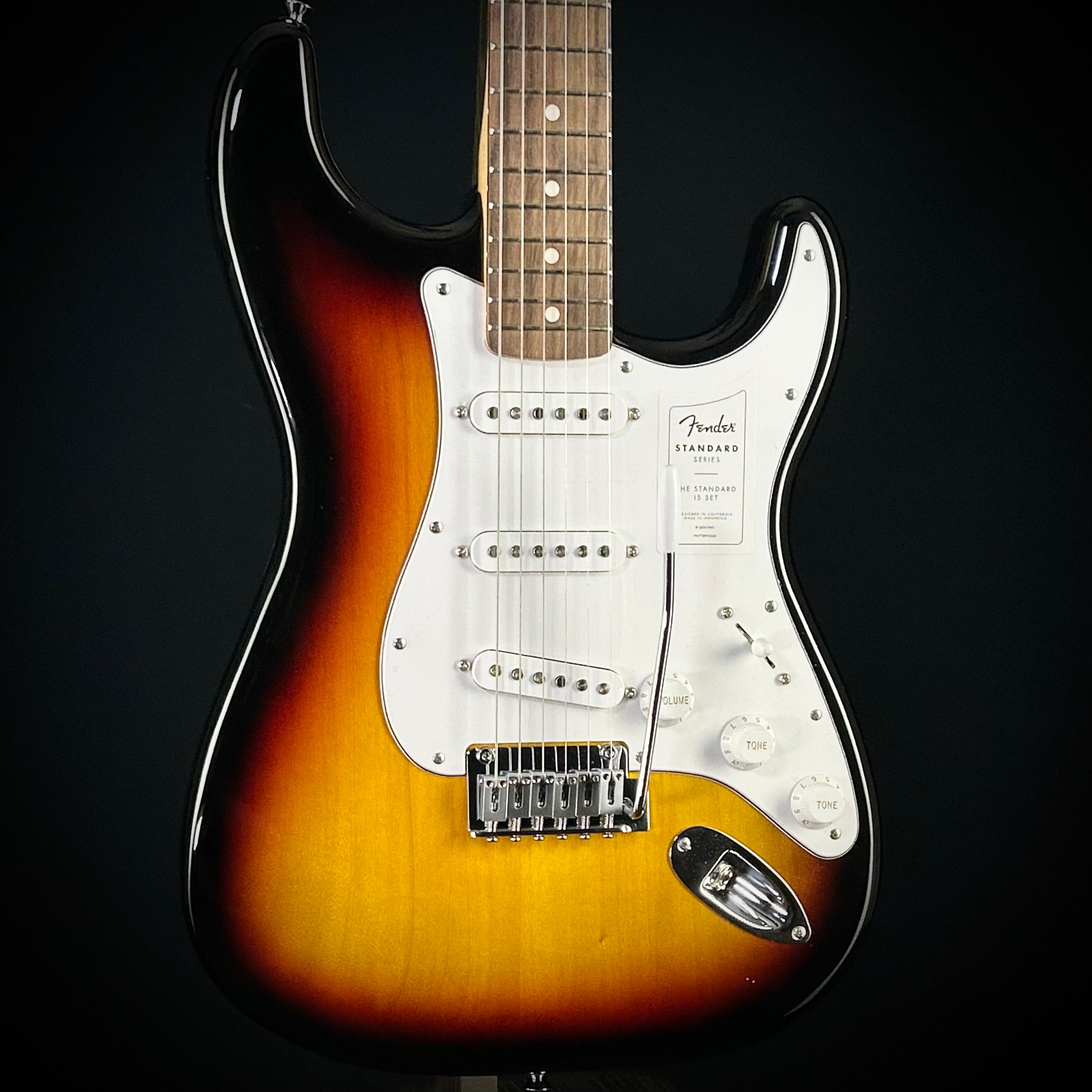 Fender Standard Stratocaster – Music Villa MT