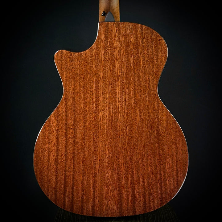 Taylor MV Custom Baritone-8 - Grand Auditorium