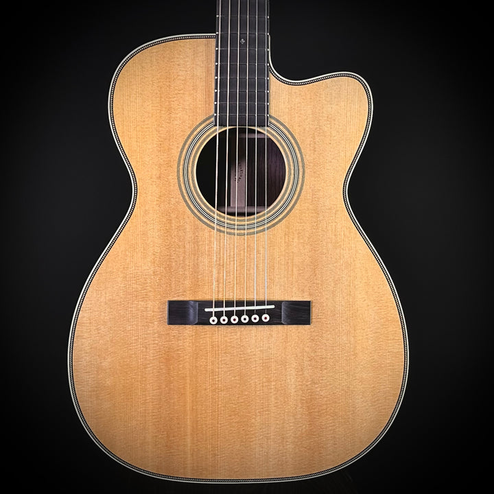 Martin Custom Shop 28 Style, Double 00, Cutaway - Thin Finish