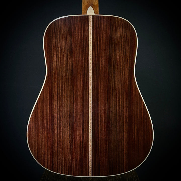 Martin D-28 Modern Deluxe