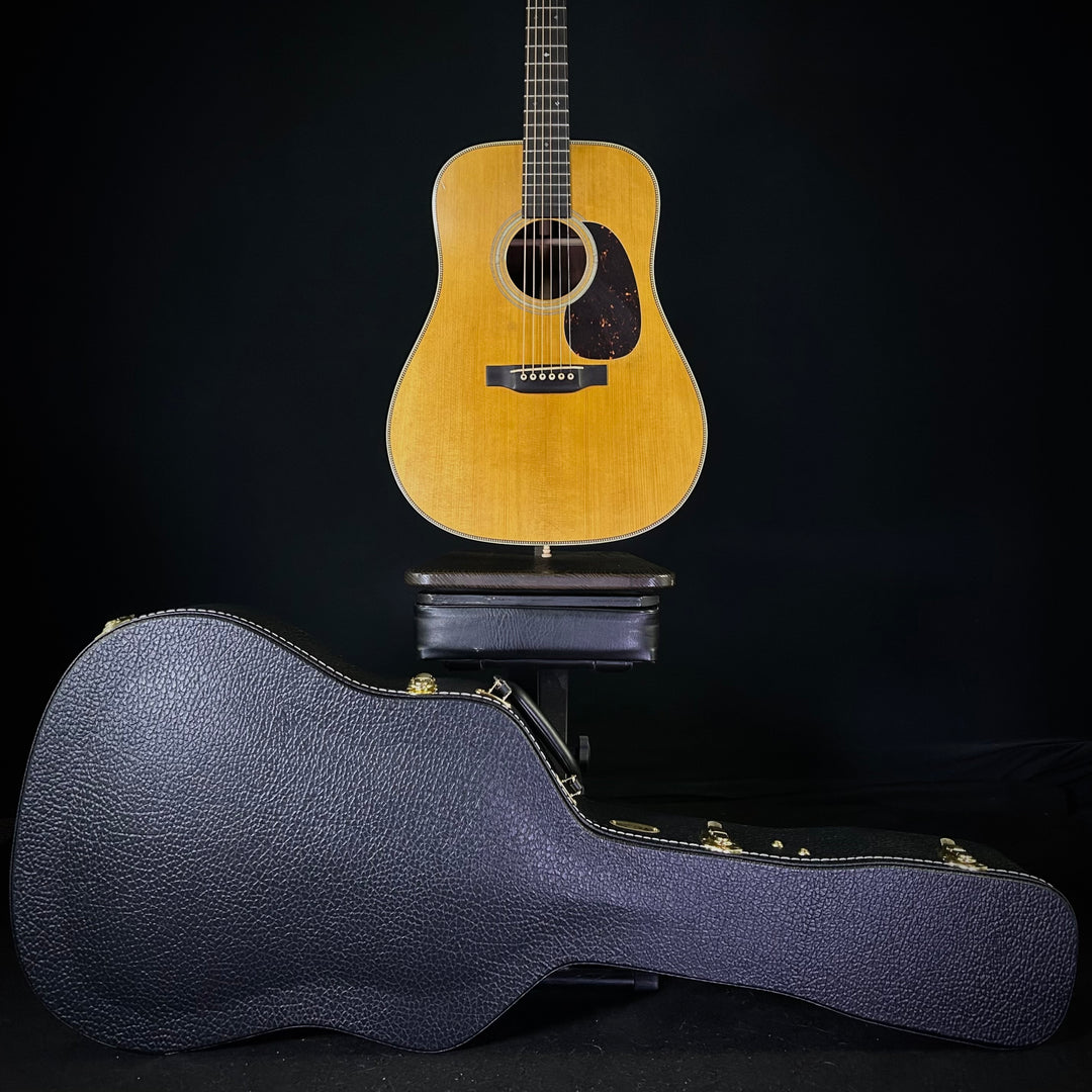 Martin D-28 Authentic 1937 Aged - Guatemalan Rosewood