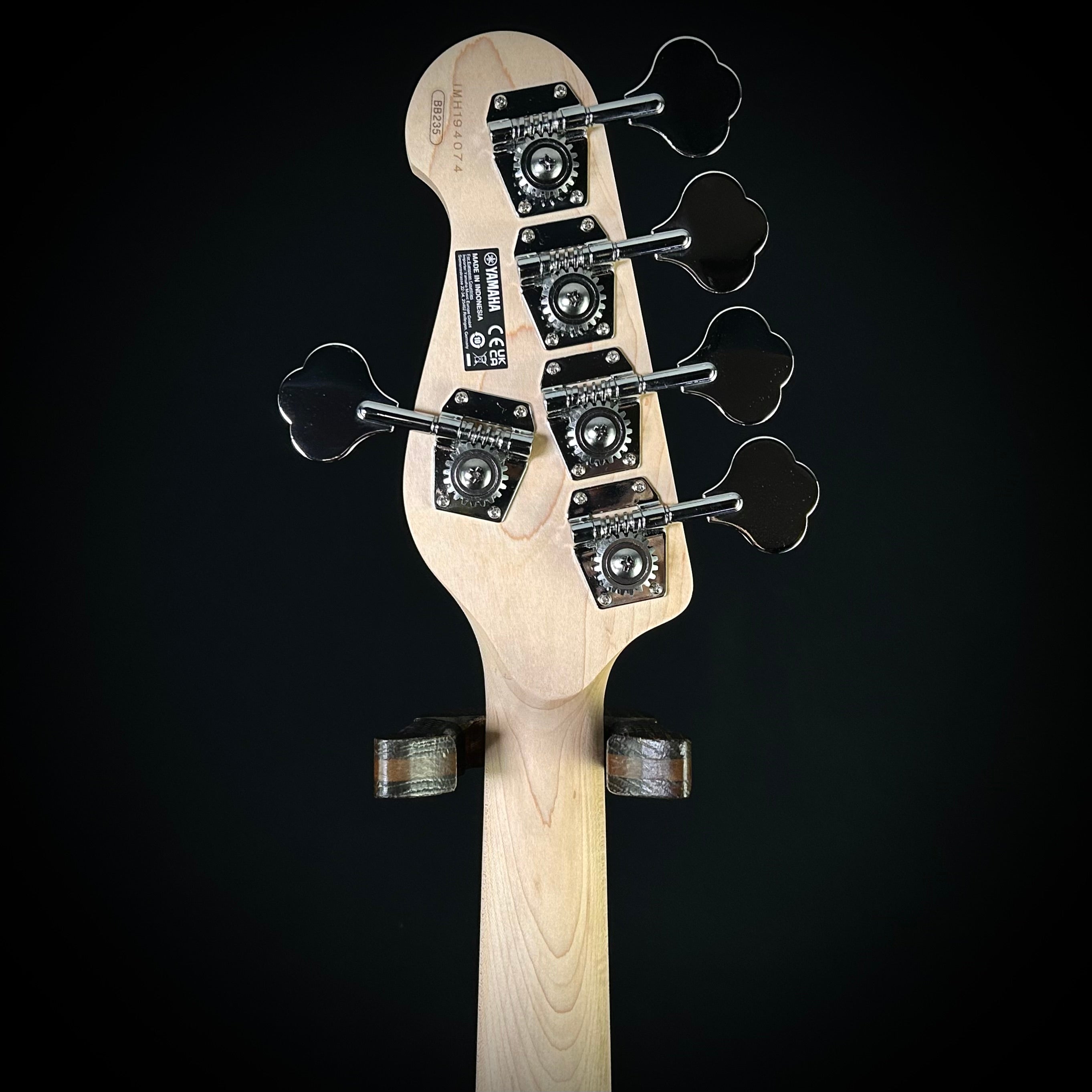 Yamaha BB235 5-String Bass – Music Villa MT