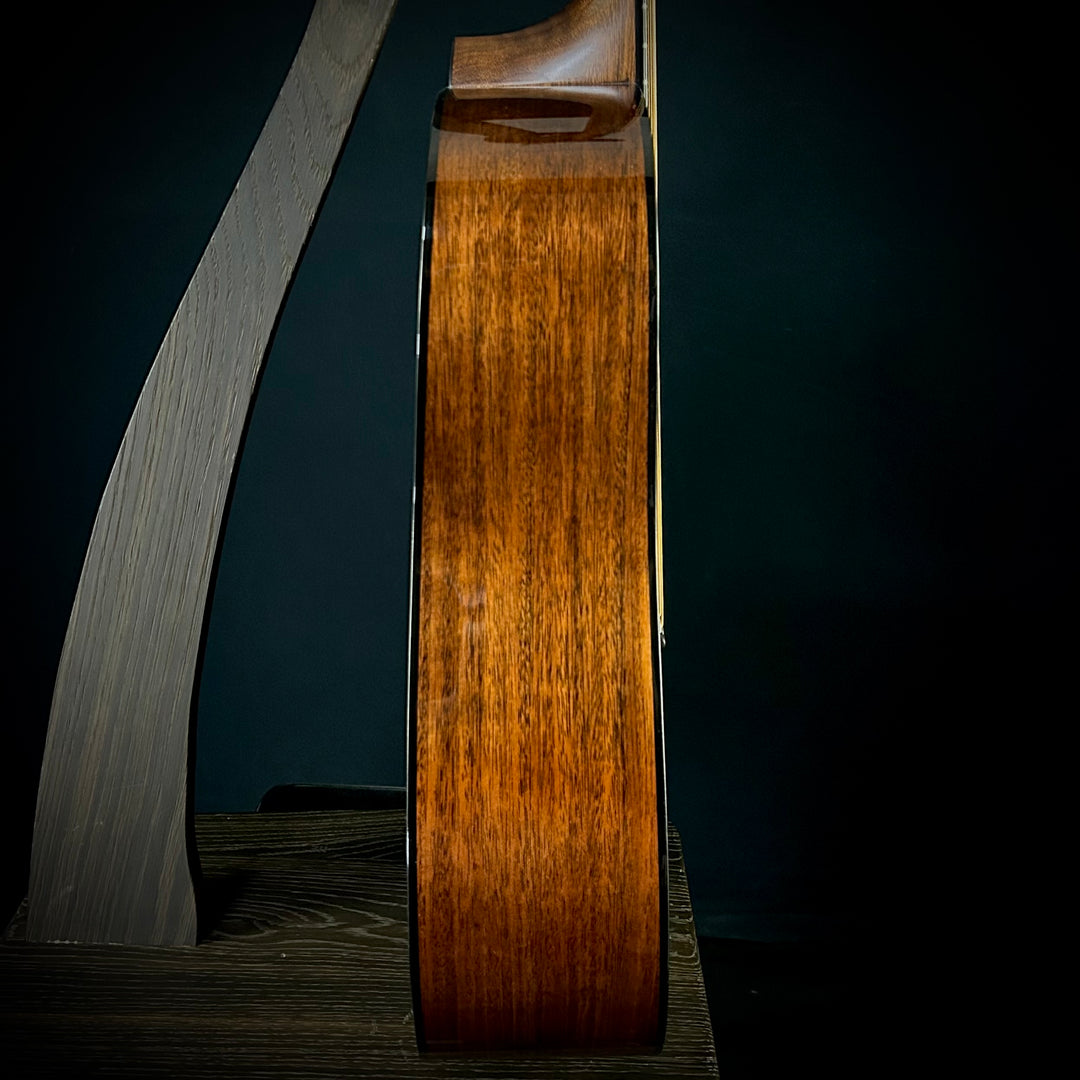 Martin D-18
