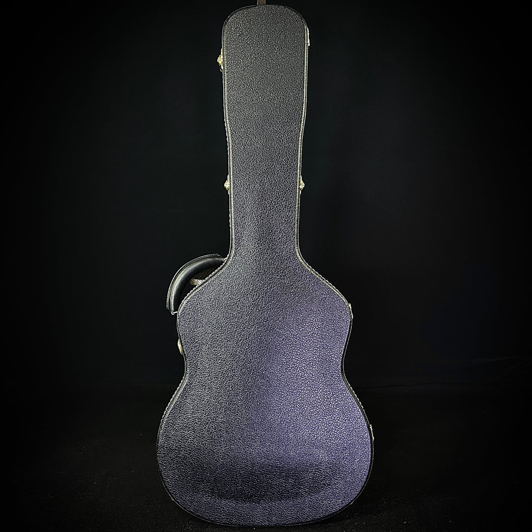 Martin D-28 Modern Deluxe