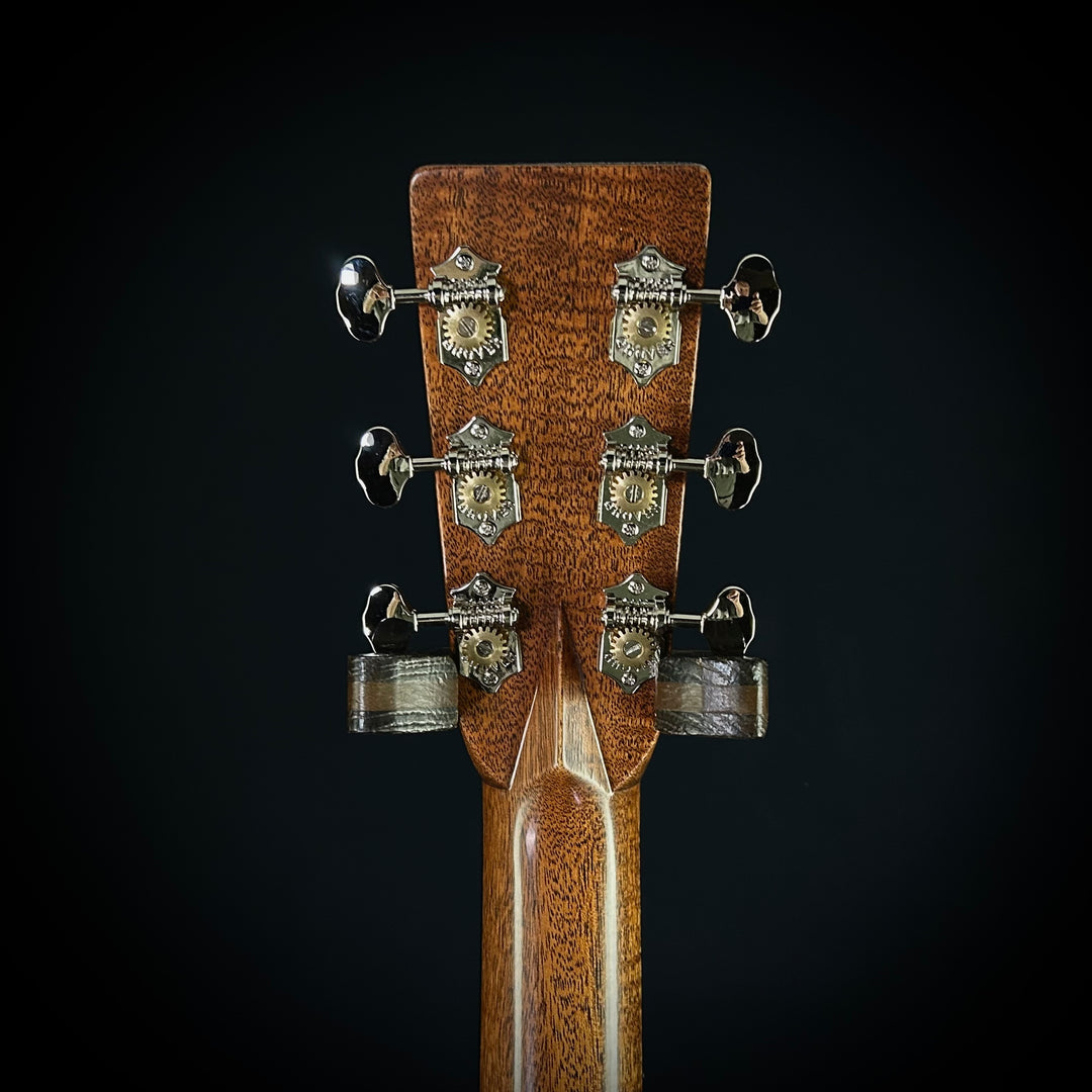 Martin Custom 0-28 - Adirondack Top