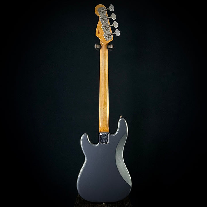 Fender Vintera II Road Worn ‘60s Precision Bass