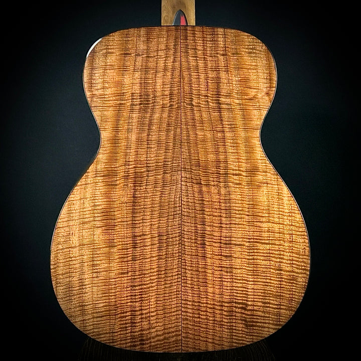 Martin Music Villa CS 18 Style, Jumbo - Bastogne Walnut
