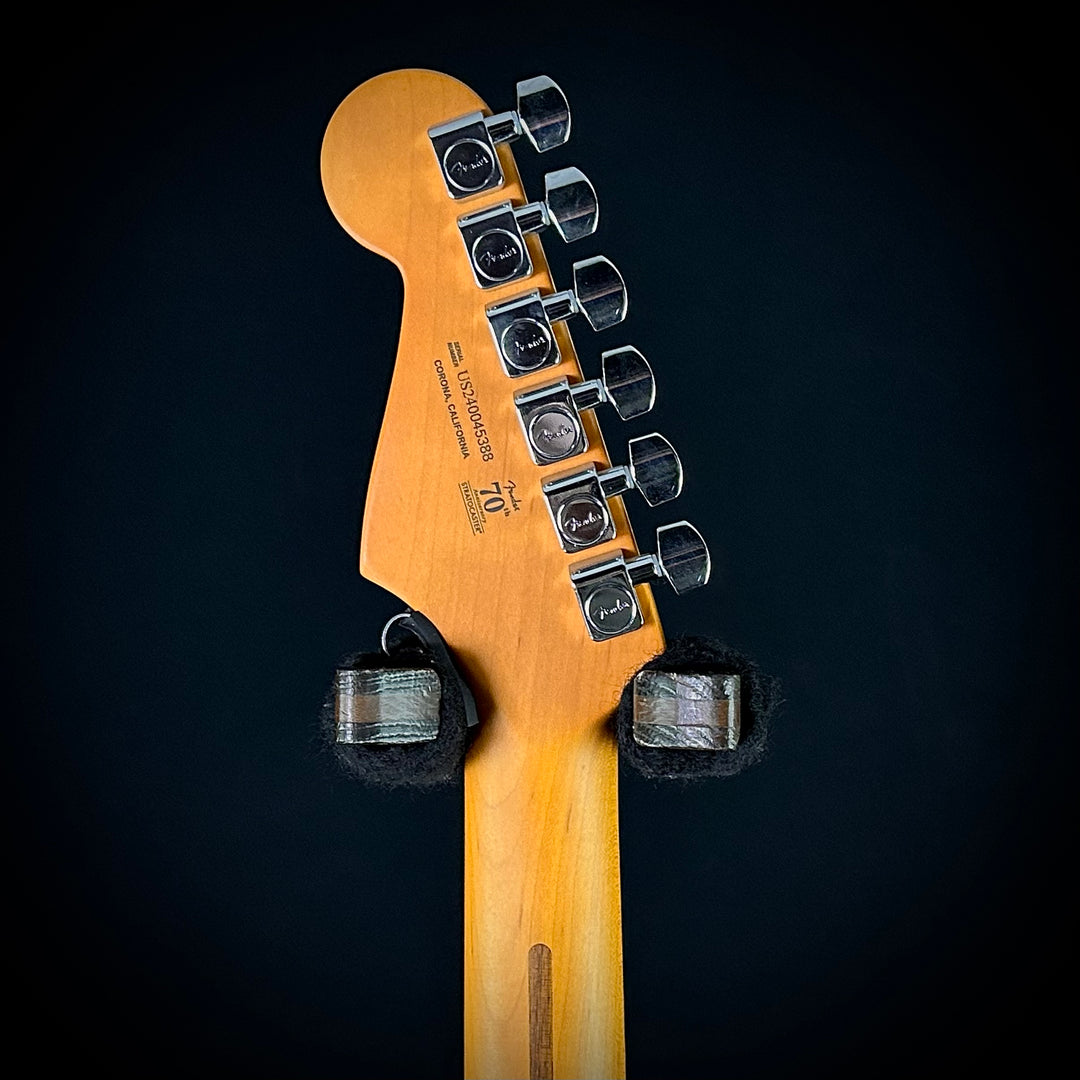 Fender American Professional II Stratocaster in Roasted Pine