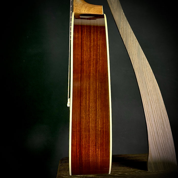 Martin D-28 - Billy Strings