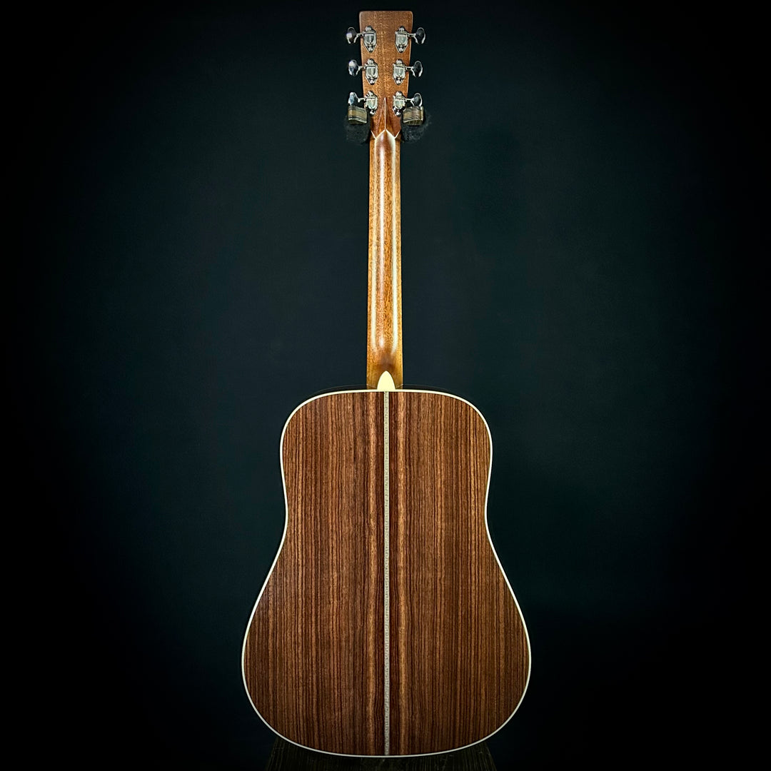 Martin D-28 - Billy Strings
