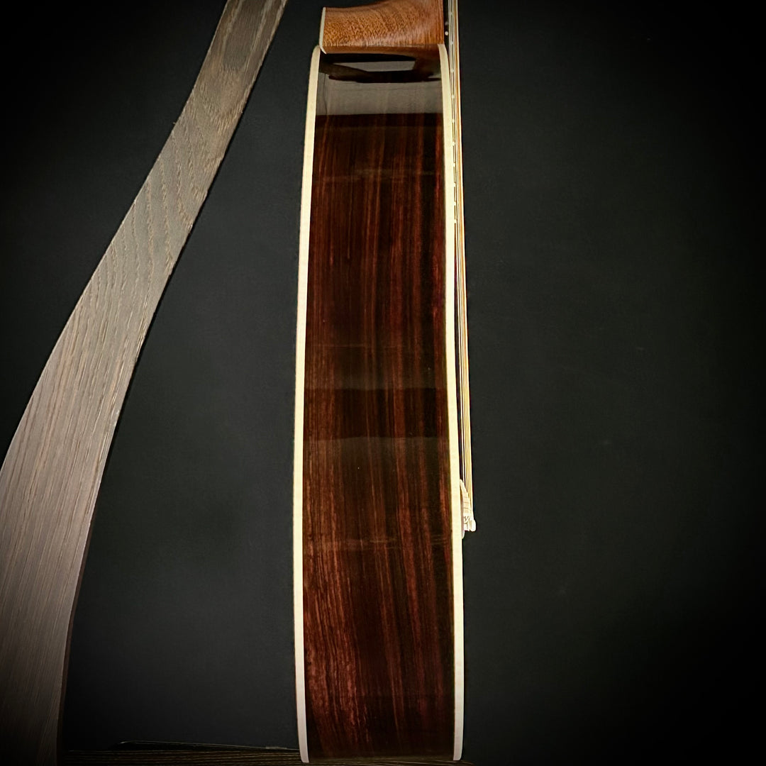 Martin 012-28 Modern Deluxe