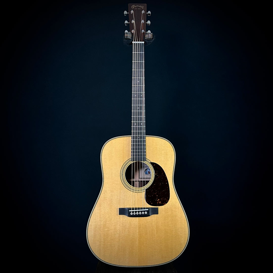 Martin D-28 - Billy Strings