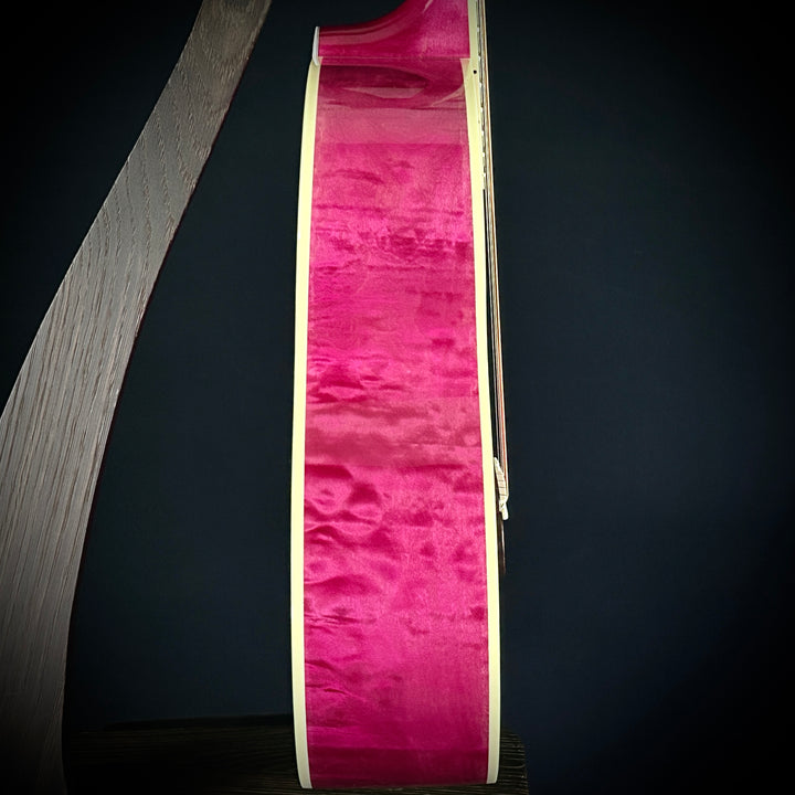 Gibson MV Custom Parlor SJ-200 - Trans Pink