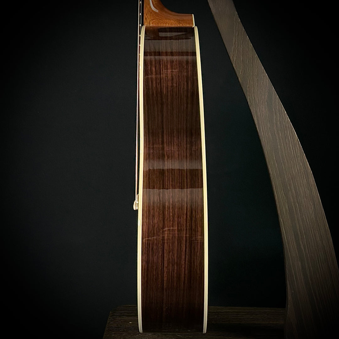 Martin 000-EC 30th Anniversary LTD