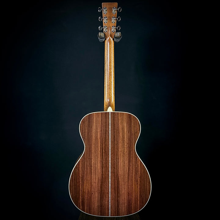 Martin 000-28