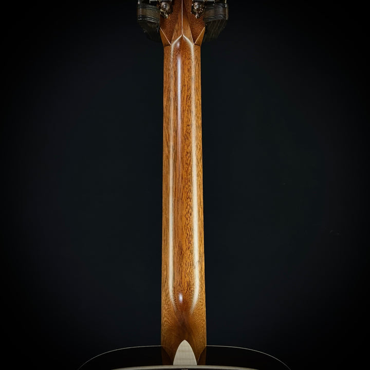 Martin D-28 Modern Deluxe